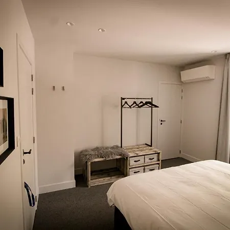 Vins De Dagne Szálloda Montlaur